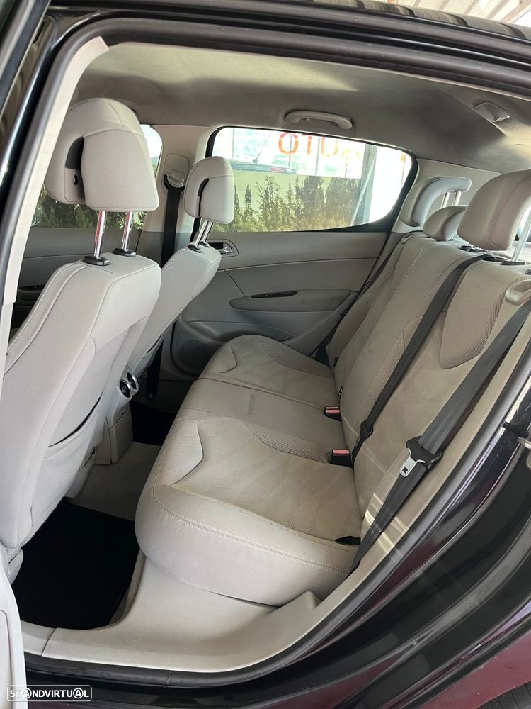 Peugeot 308 1.6 HDi Executive - 22