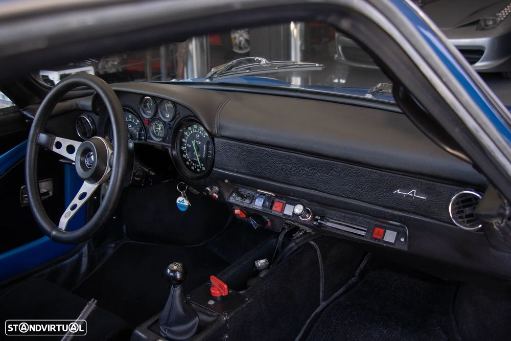 Alpine A110 - 5