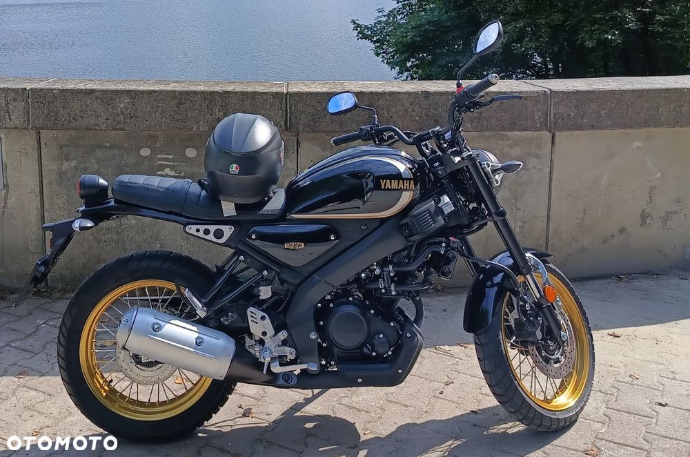 Yamaha XSR - 2