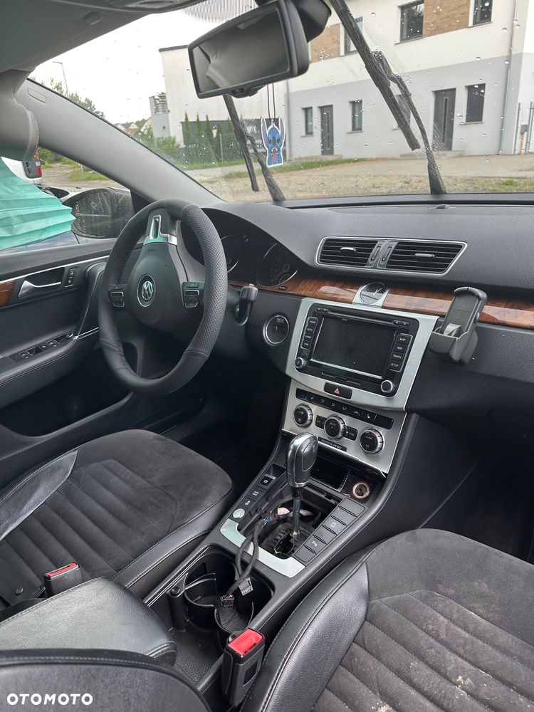 Volkswagen Passat 2.0 TDI Highline DSG - 3