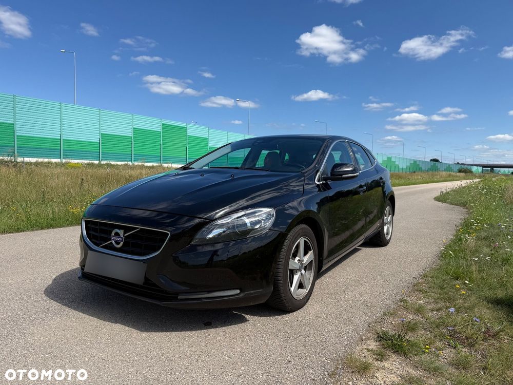 Volvo V40 D3 Momentum - 4