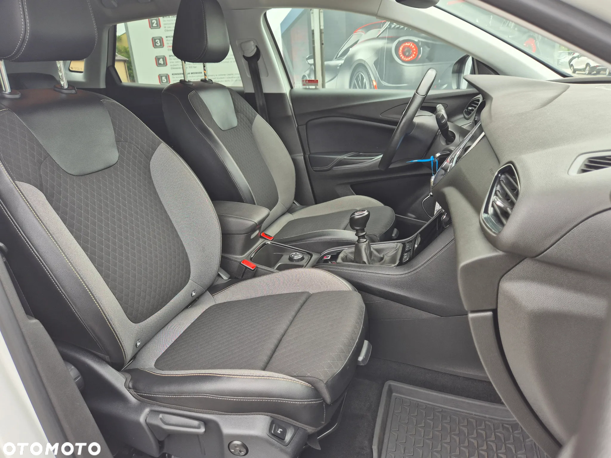 Opel Grandland X 1.5 D Start/Stop 2020 - 32