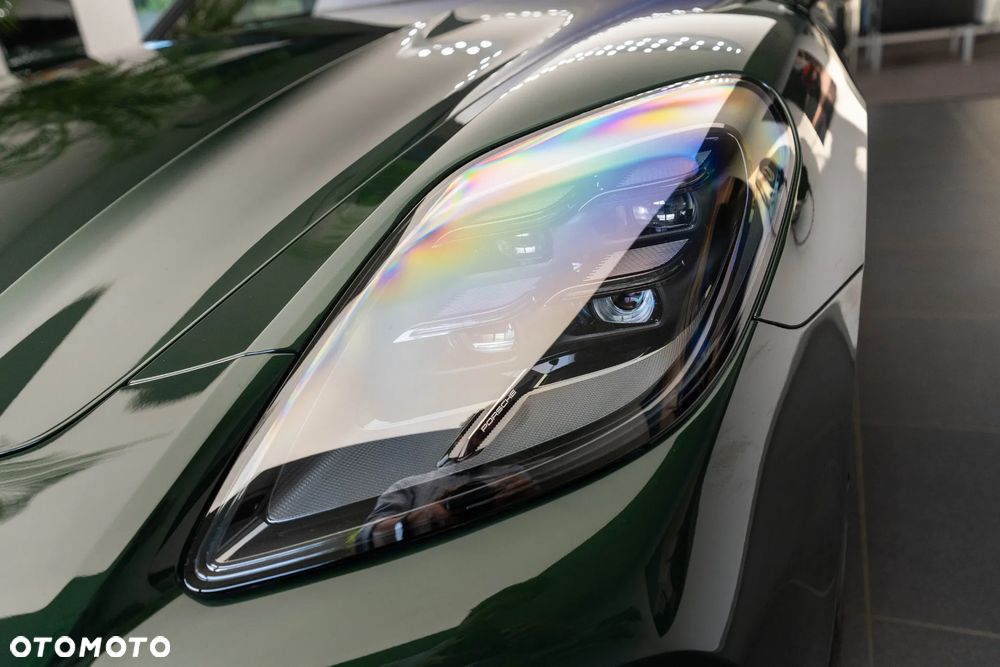Porsche Panamera 4 - 33