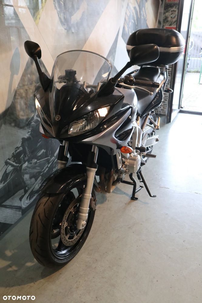 Yamaha FZ6 - 16