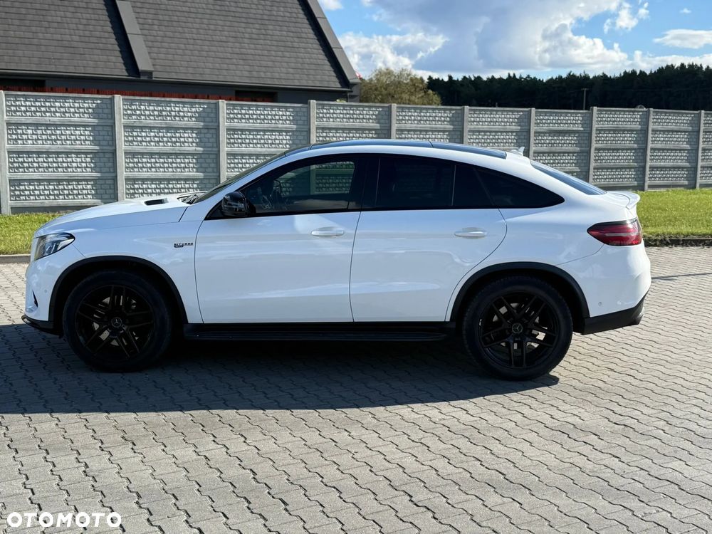 Mercedes-Benz GLE - 29