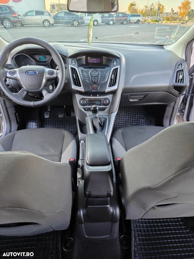 Ford Focus 1.6 Ti-VCT Sport - 6