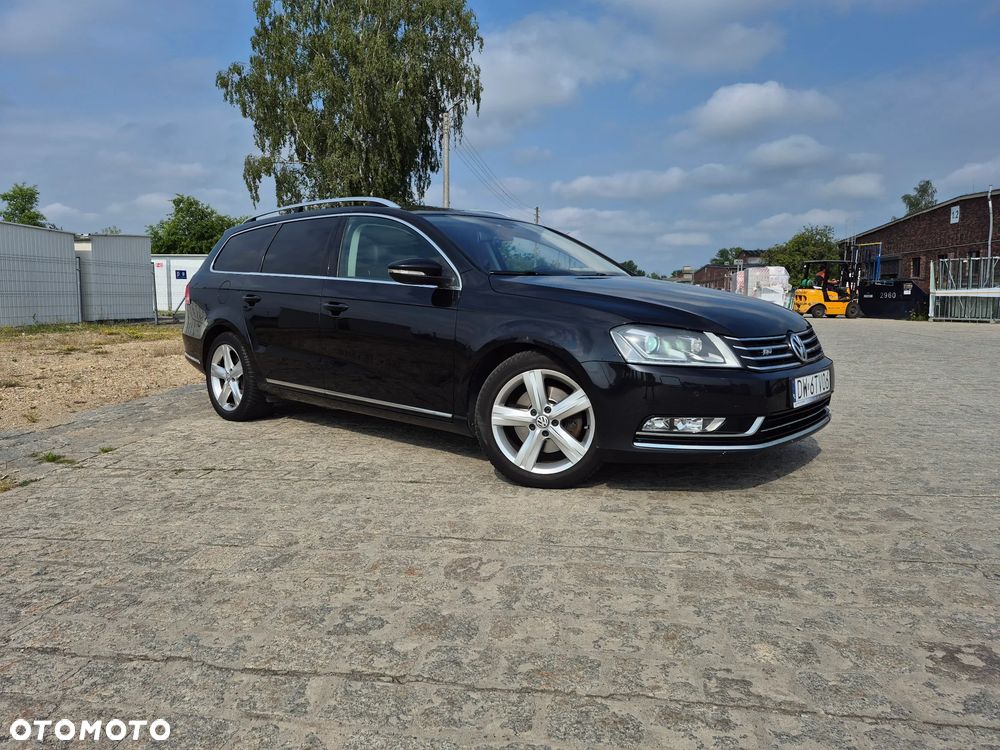 Volkswagen Passat - 32