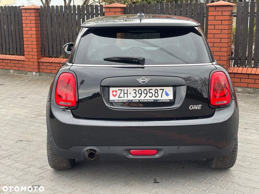 MINI ONE Standard - 18