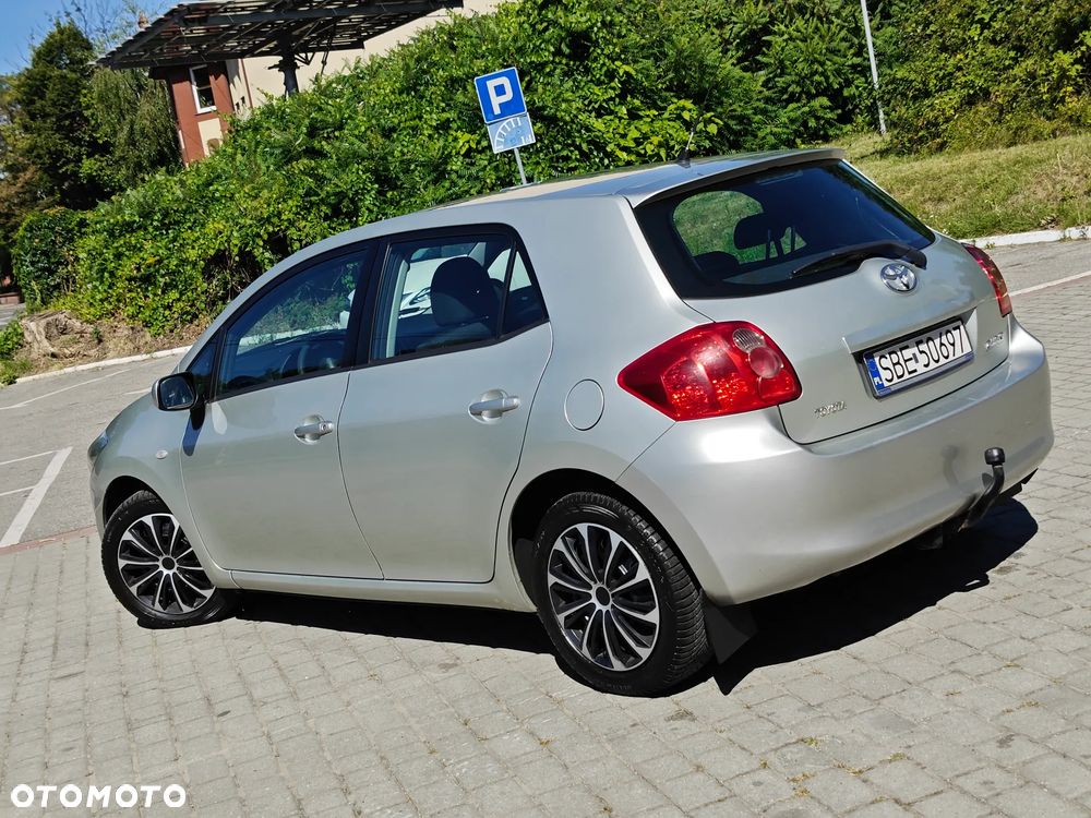 Toyota Auris 2.0 D-4D Premium - 6