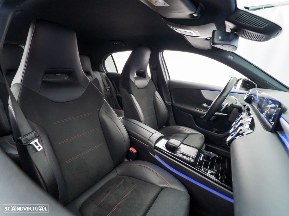 Mercedes-Benz A 250 e AMG Line - 33