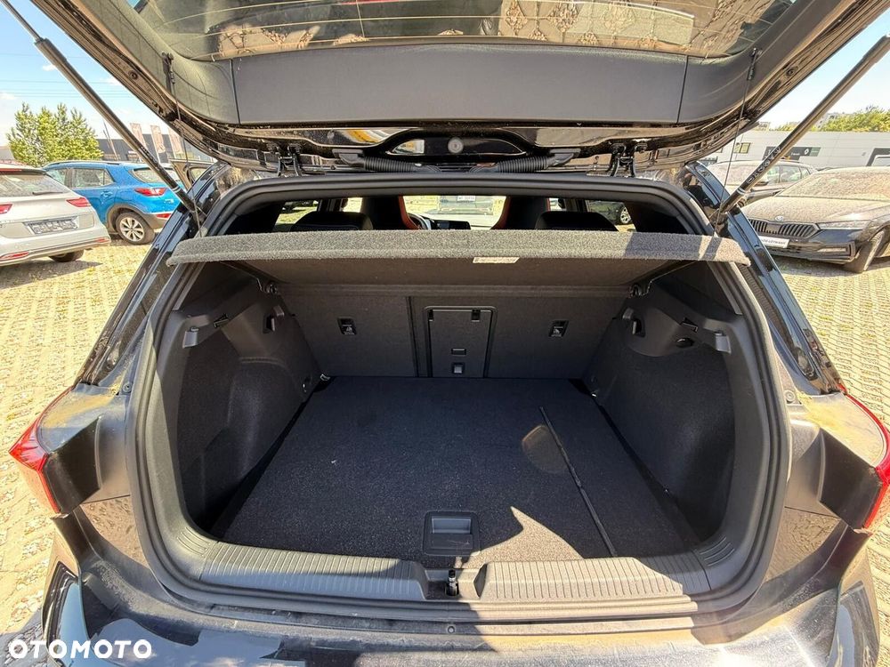 Volkswagen Golf - 20
