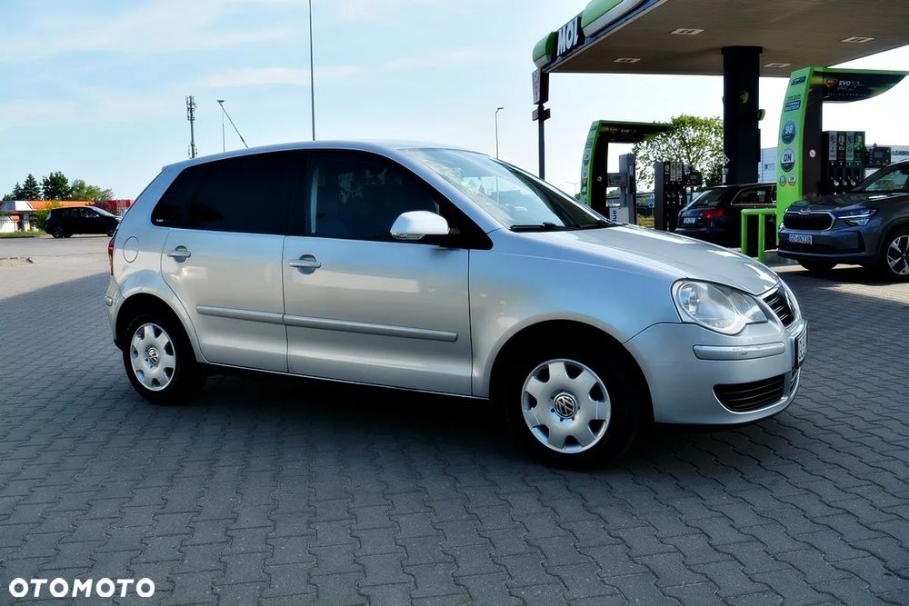 Volkswagen Polo 1.4 Comfortline - 14