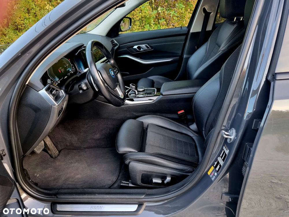 BMW Seria 3 330e Advantage sport - 14