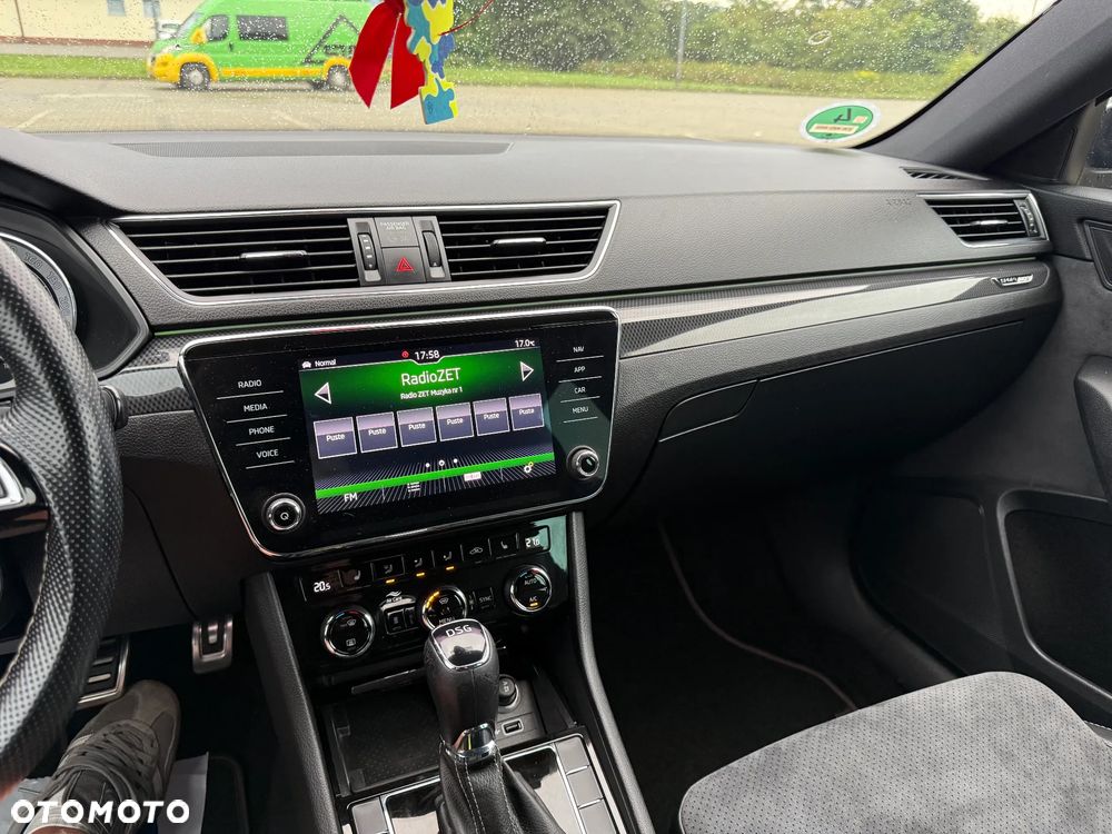 Skoda Superb 2.0 TDI DSG Sportline - 36