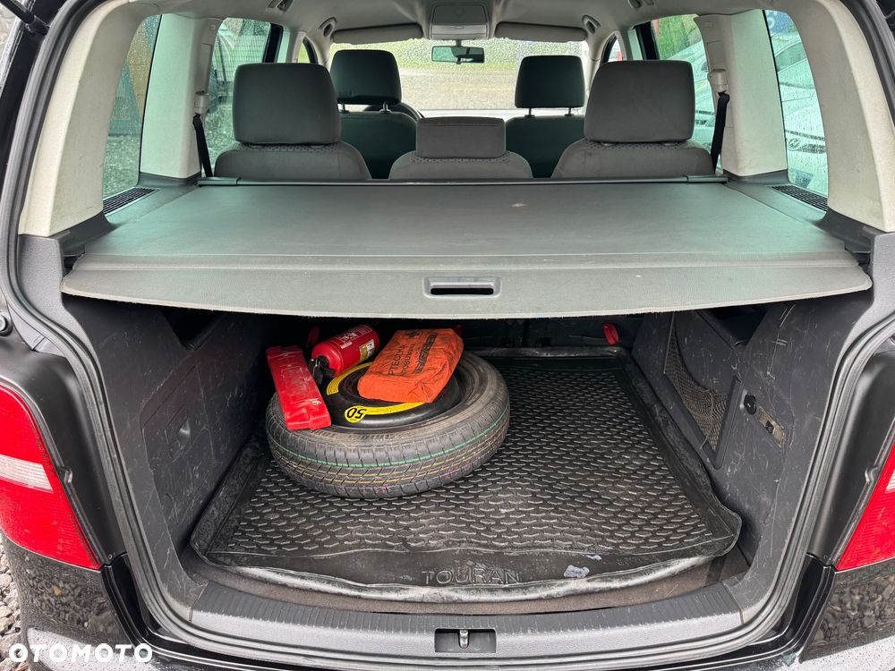 Volkswagen Touran 1.6 Trendline - 19