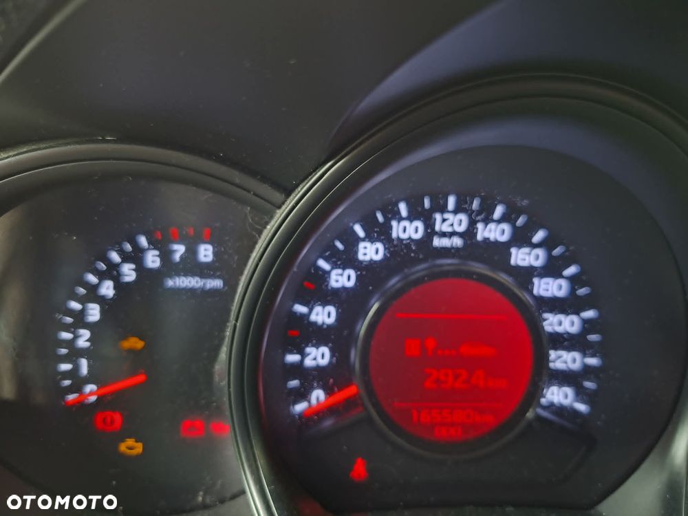 Kia Ceed - 4