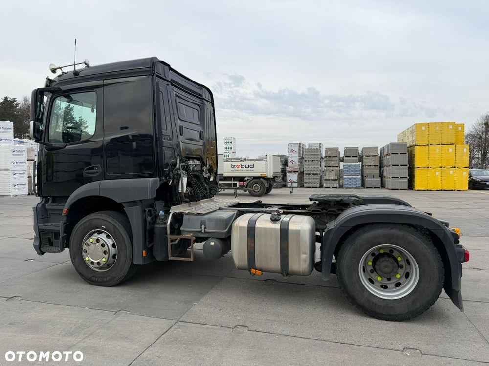 Mercedes-Benz Actros - 4