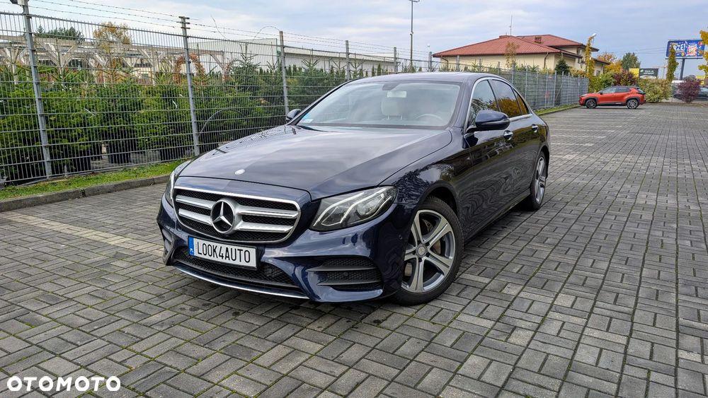 Mercedes-Benz Klasa E 300 9G-TRONIC