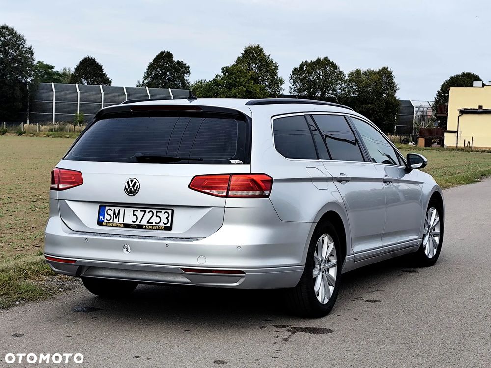Volkswagen Passat 2.0 TDI (BlueMotion Technology) Comfortline - 28