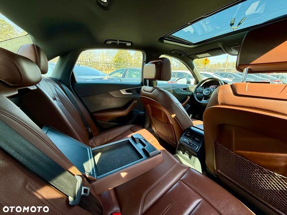 Audi A4 Limousine - 14