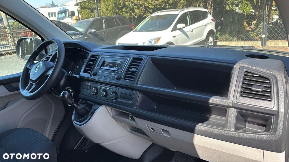 Volkswagen Transporter - 21