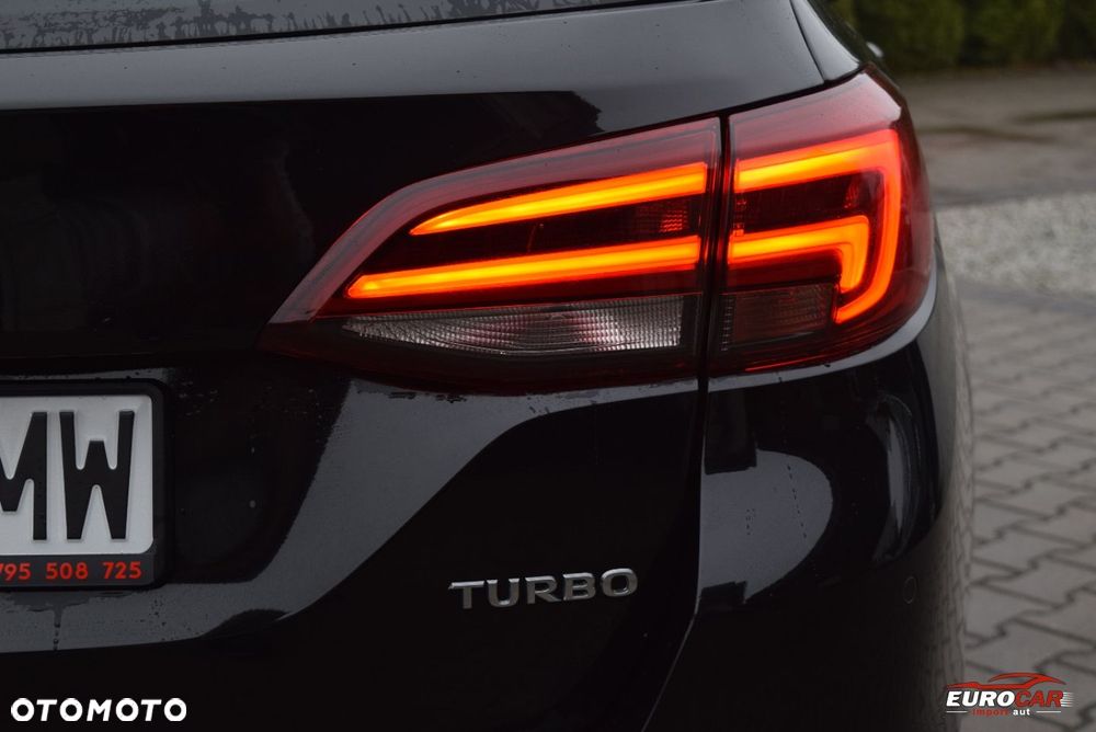 Opel Astra 1.4 T Dynamic - 31