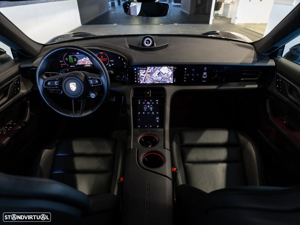 Porsche Taycan Cross Turismo 4 - 52