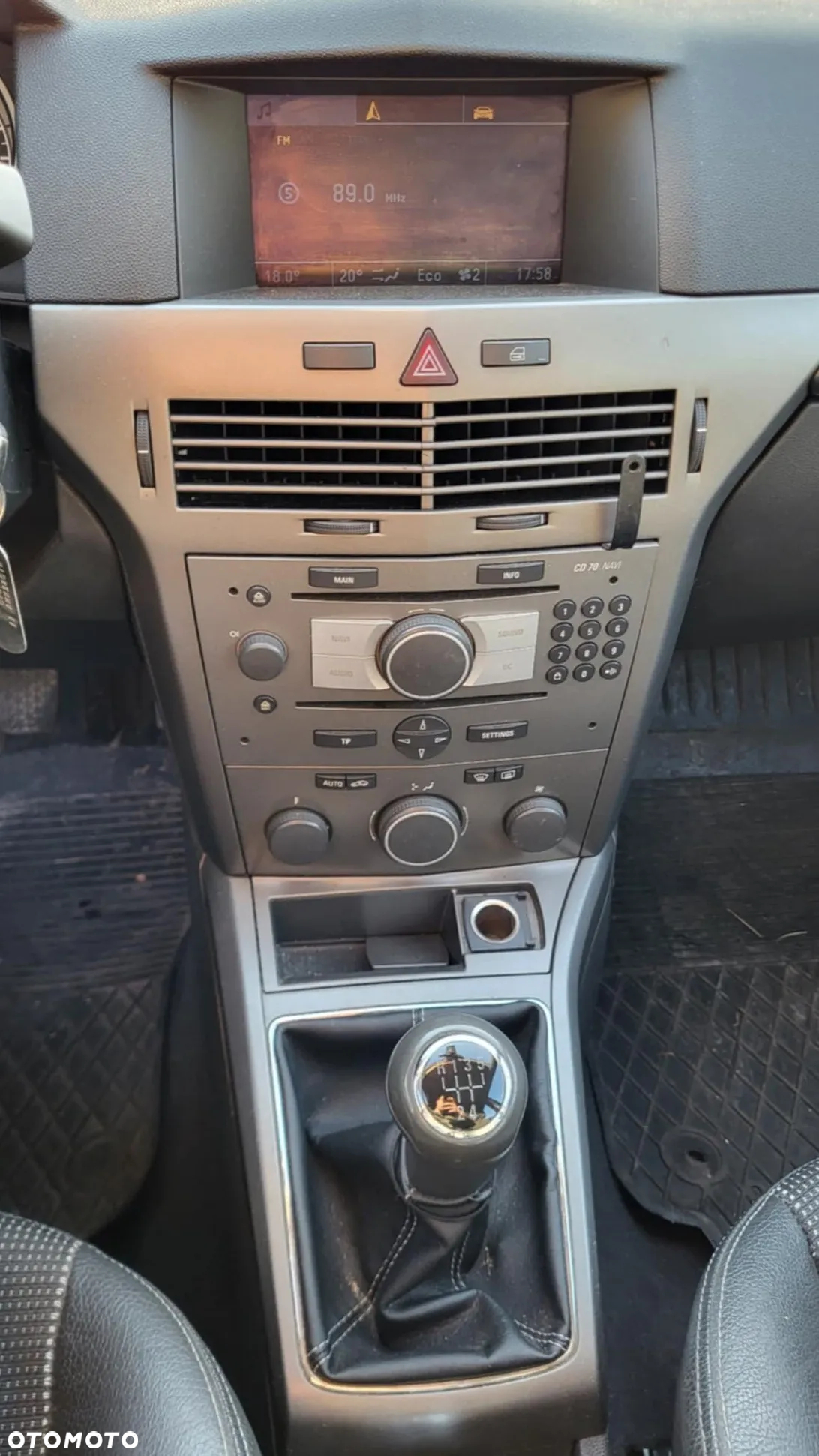 Opel Astra III 1.8 Cosmo - 24