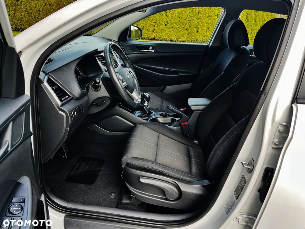 Hyundai Tucson blue 1.6 GDi 2WD Navi - 6