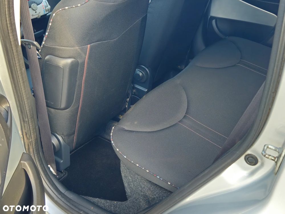 Citroën C1 ver-1-0-vti-airscape-feel - 13