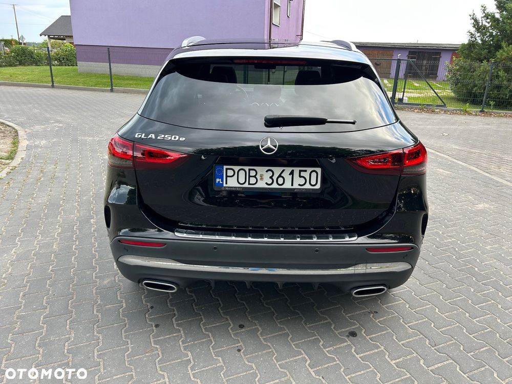 Mercedes-Benz GLA 250 e 8G-DCT AMG Line - 9