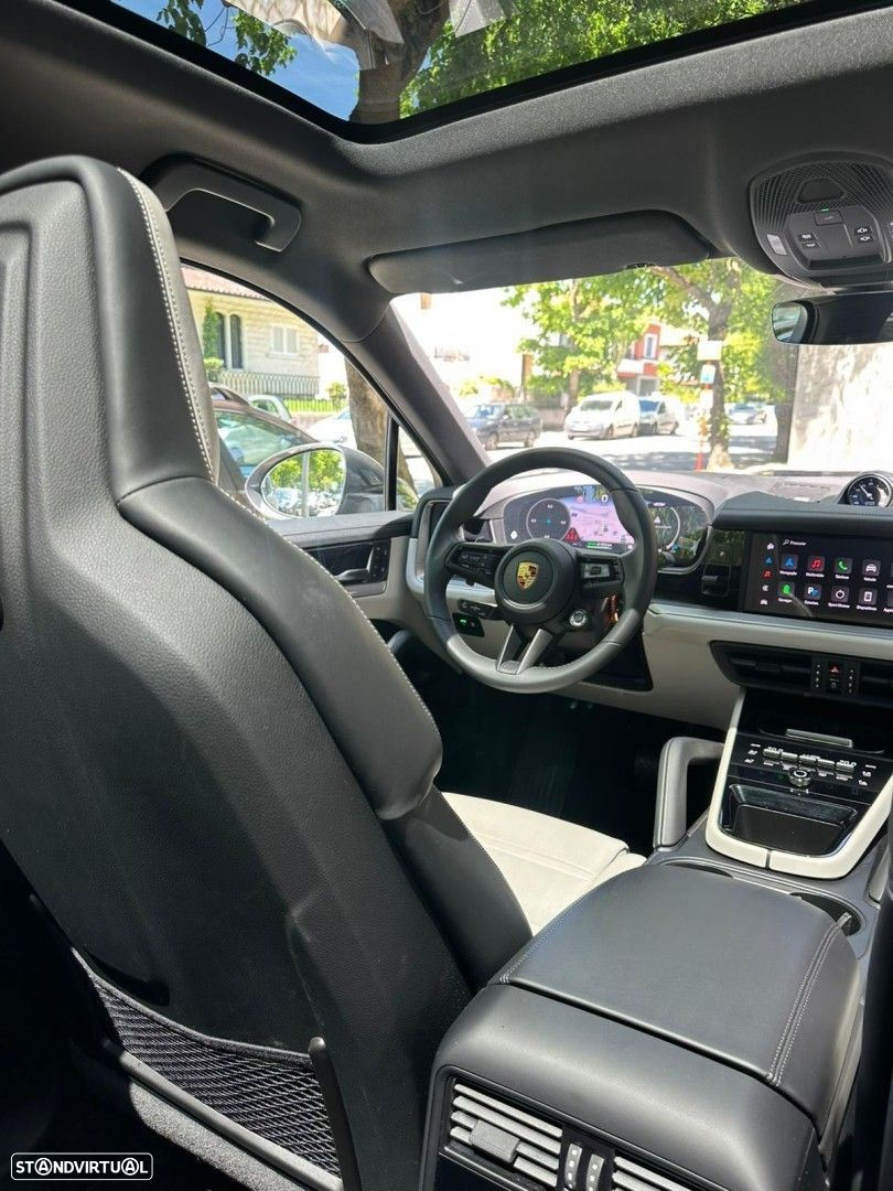 Porsche Cayenne S E-Hybrid - 18