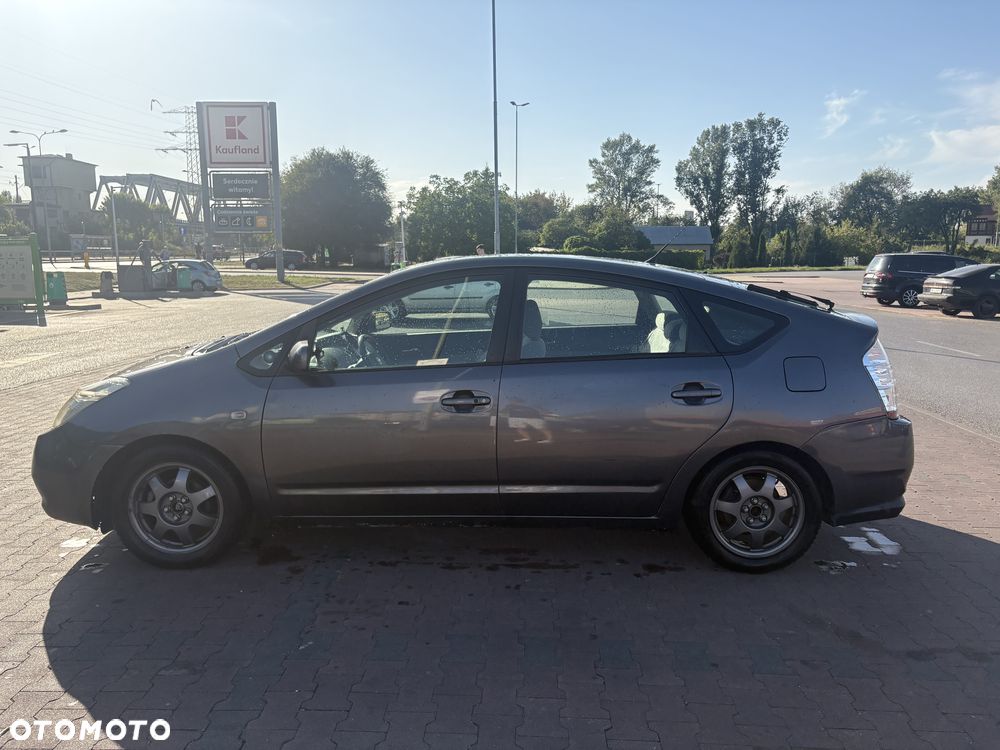 Toyota Prius 1.5 VVT-i Prestige - 5