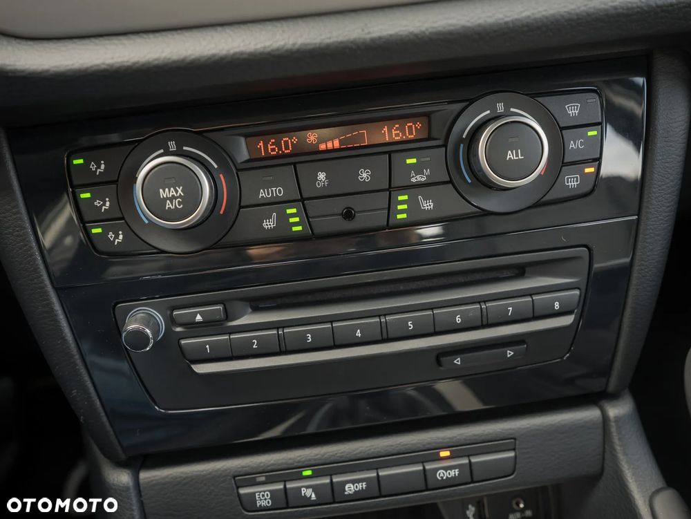 BMW X1 sDrive18d - 31