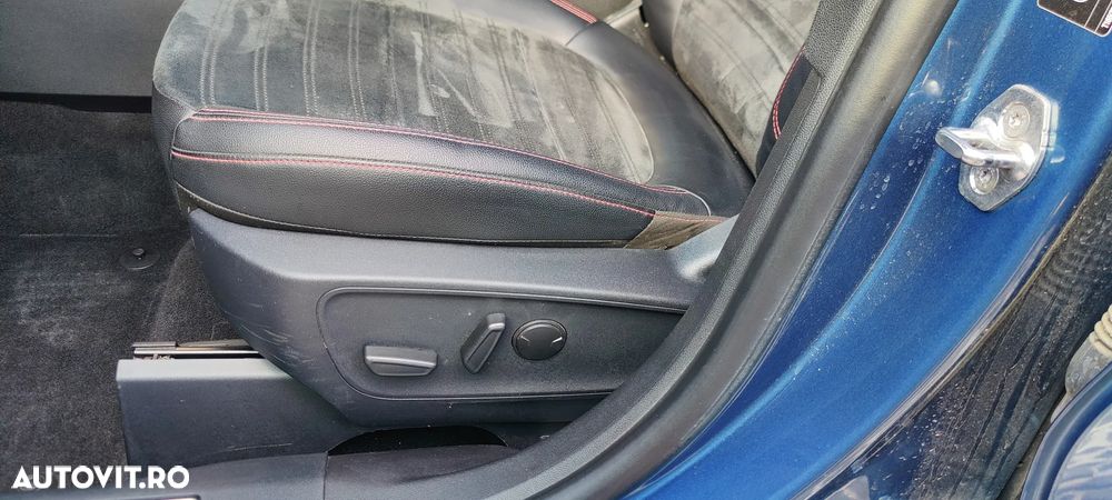 Ford Kuga 2.0 EcoBlue A8 AWD ST Line X - 16