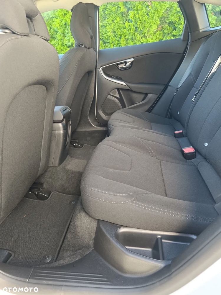 Volvo V40 D2 Drive-E Kinetic - 17
