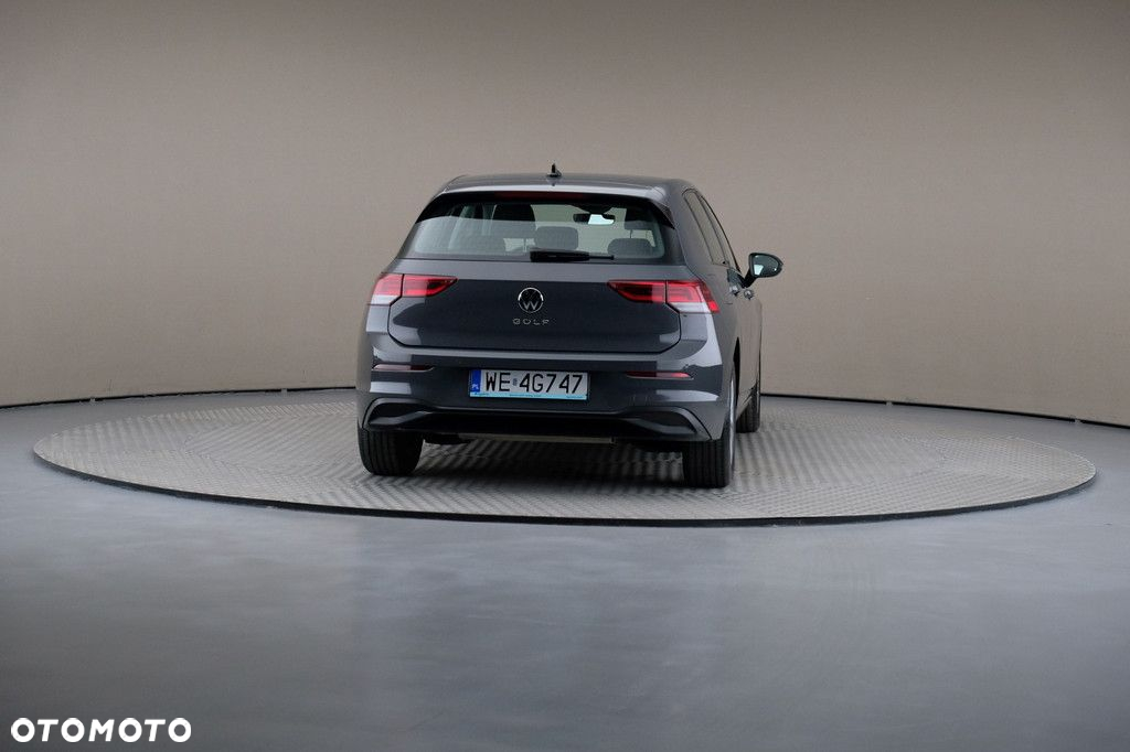 Volkswagen Golf - 5