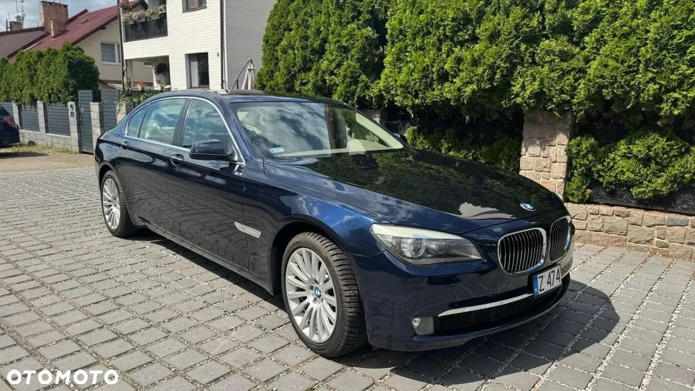 BMW Seria 7 750i L xDrive - 1
