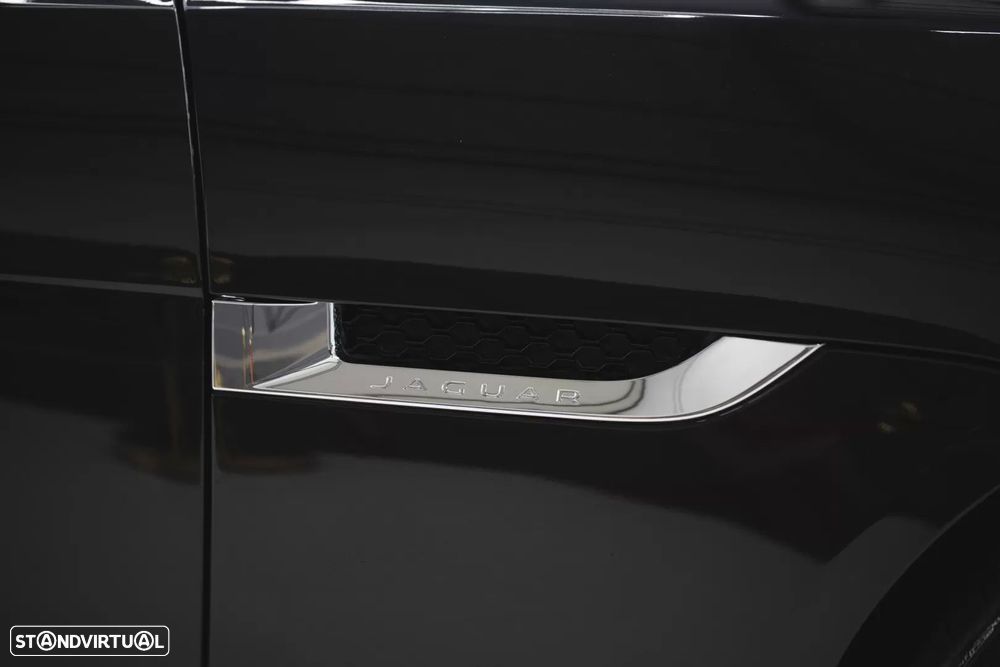 Jaguar F-Type V8 S - 12