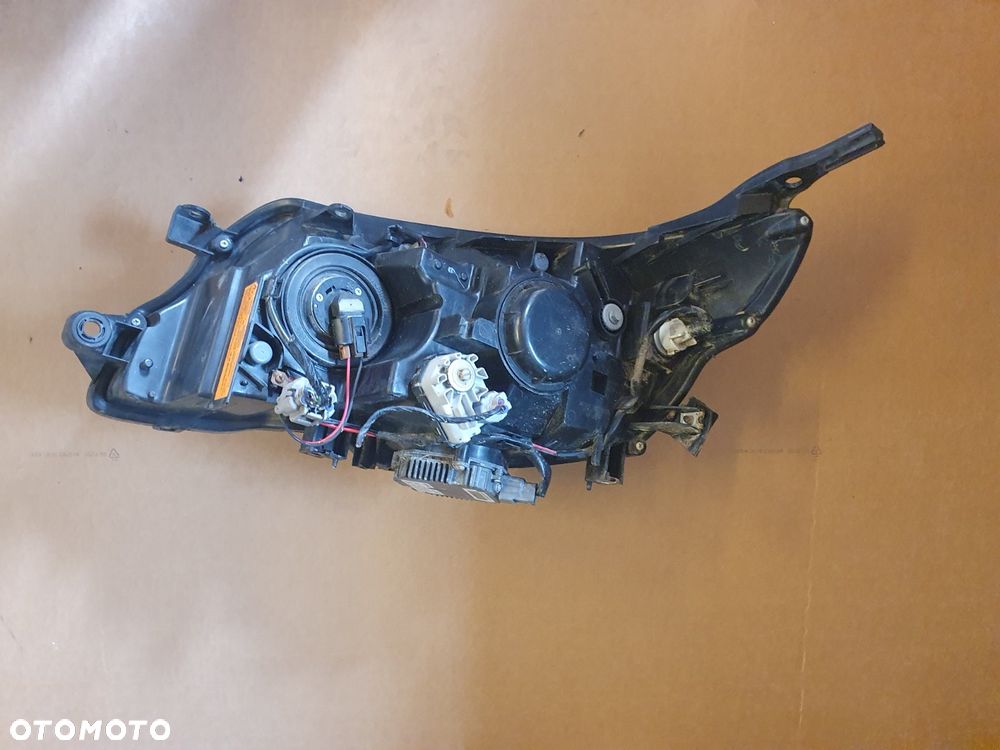 REFLEKTOR PRAWY SUBARU FORESTER 3 III SH - 5