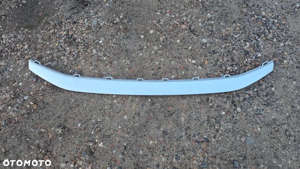 LIstwa progowa zderzaka Audi RS4 8W0807513B - 1