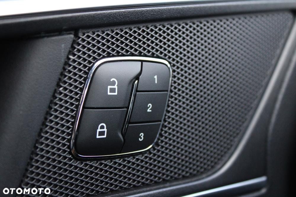 Ford S-Max - 14