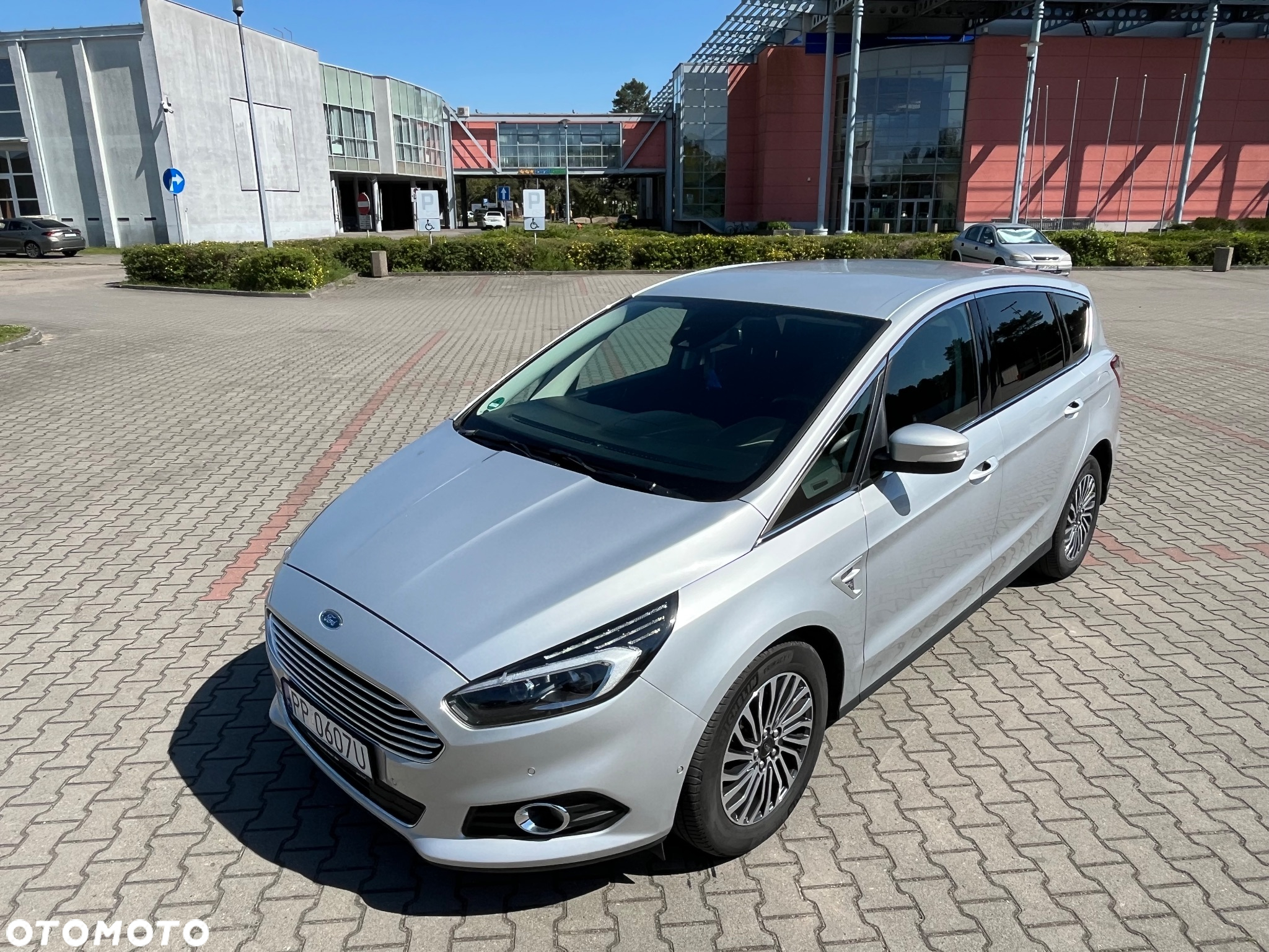 Ford S-Max 2.0 EcoBlue Titanium - 10