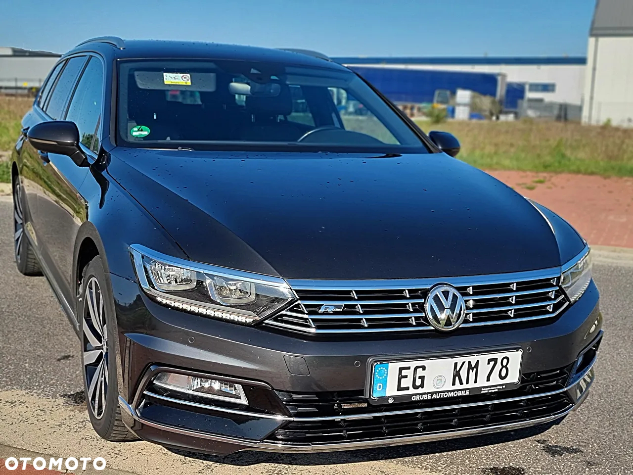 Volkswagen Passat - 2