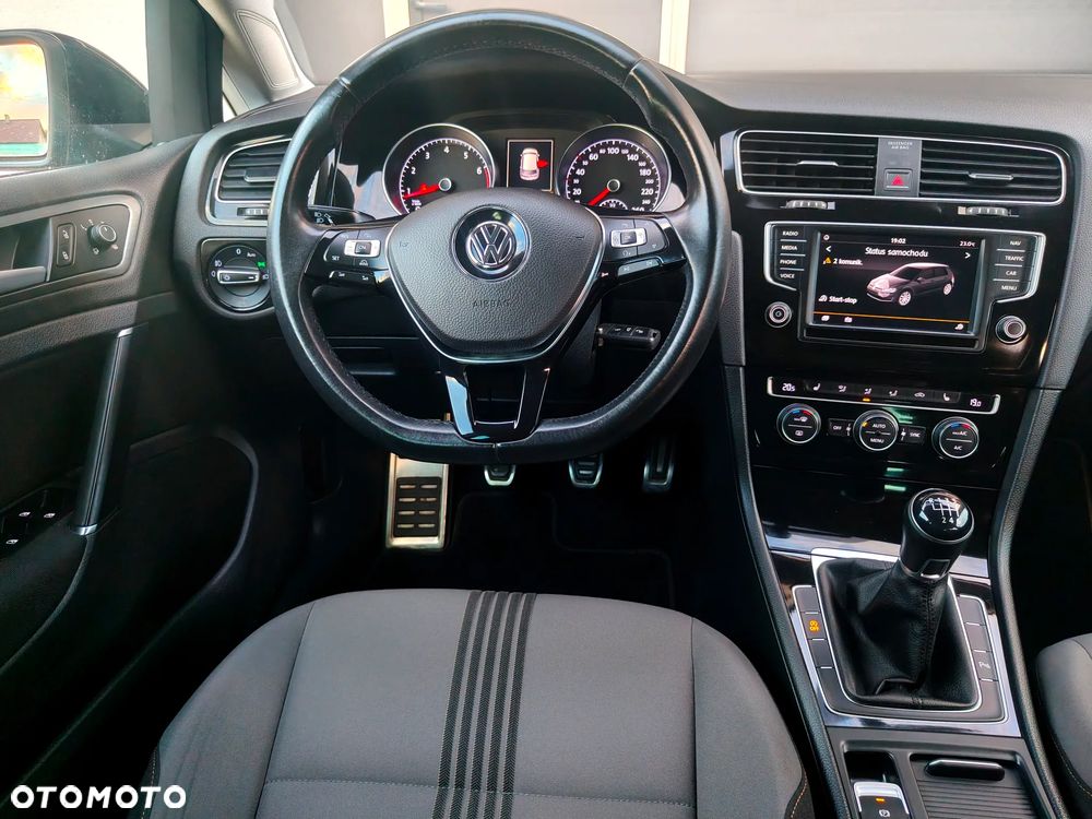 Volkswagen Golf 1.4 TSI BlueMotion Technology Allstar - 22