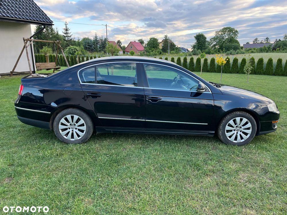 Volkswagen Passat 1.9 TDI DPF BlueMotion - 7