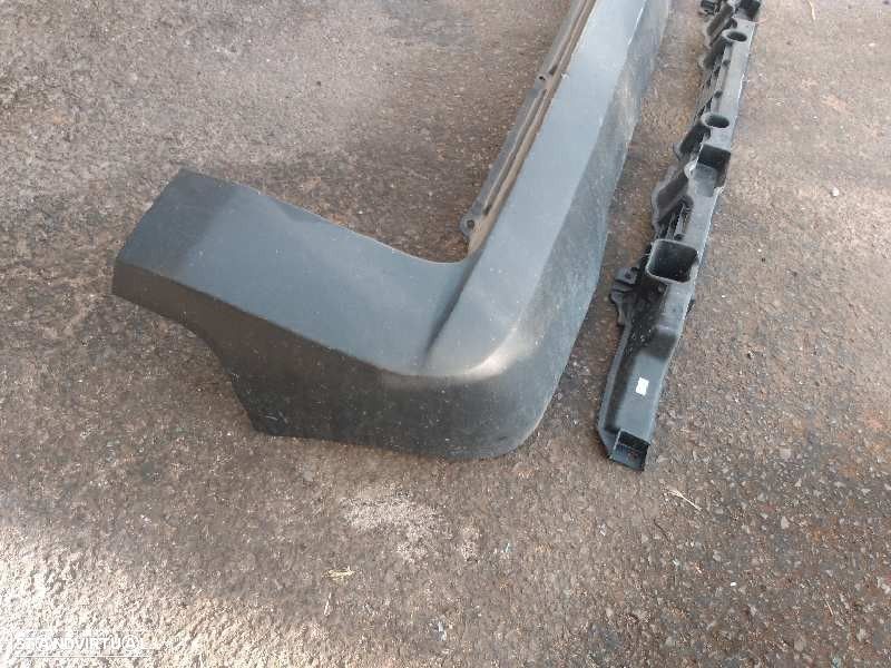 PARA-CHOQUES TRASEIRO FIAT FIORINO FURGÃO/BREAK FAMILIAR 2020 - - 3