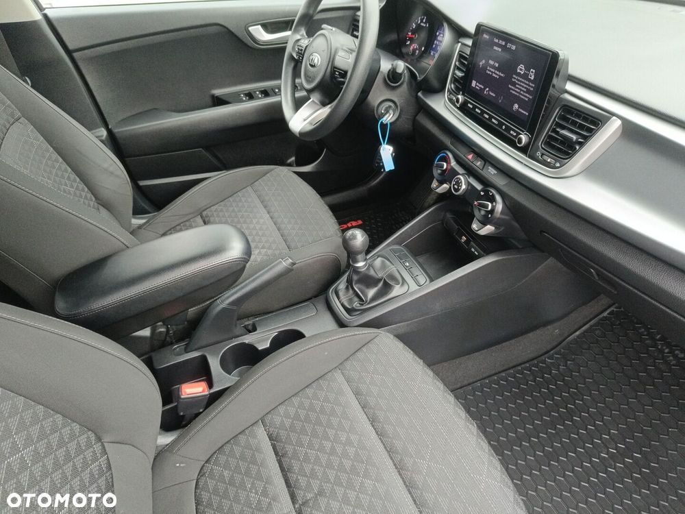 Kia Rio 1.2 M - 10