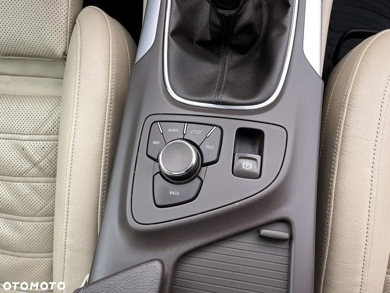 Opel Insignia - 24