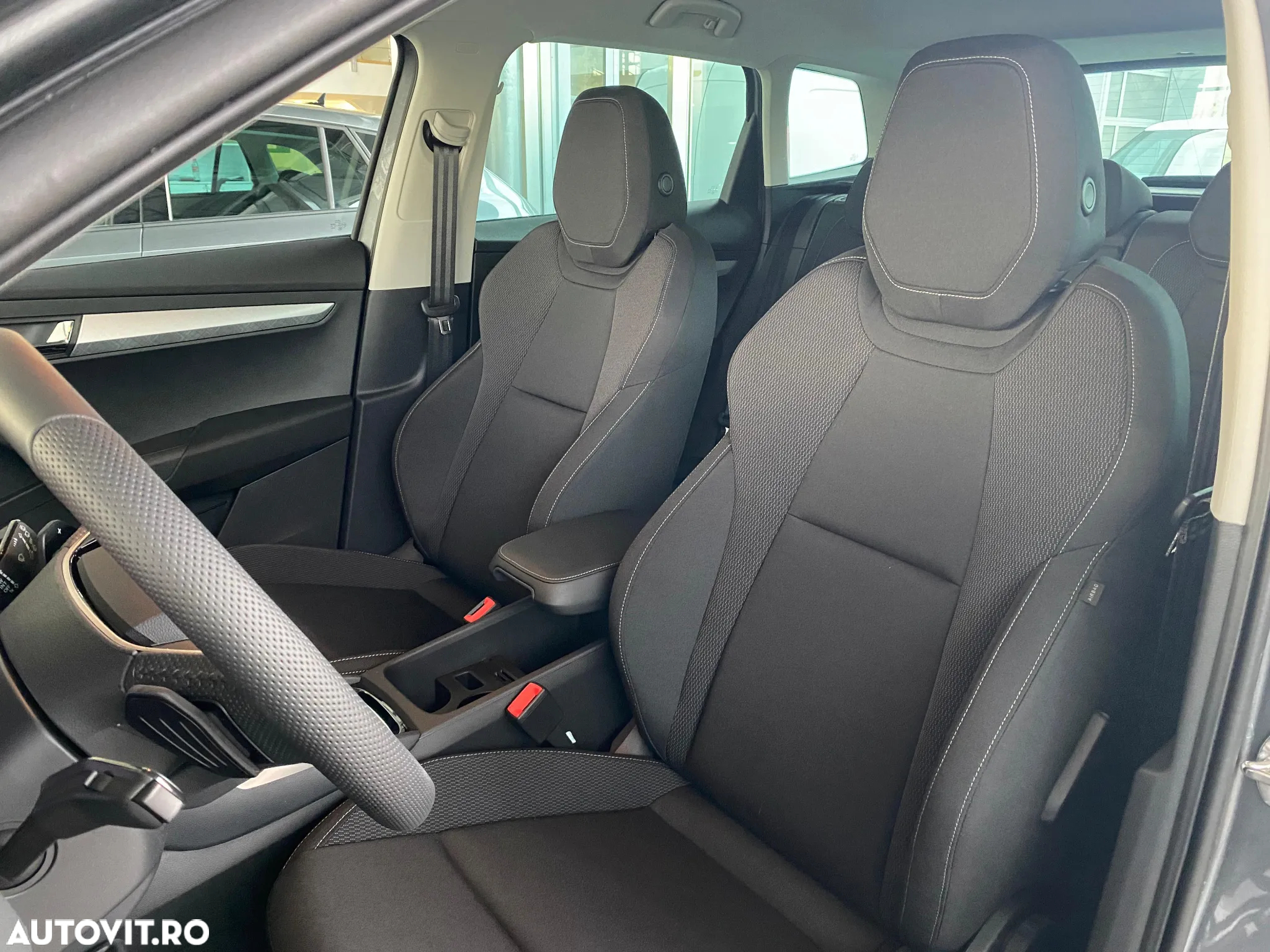 Skoda Karoq 1.5 TSI DSG Selection - 12